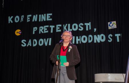 ‘‘Korenine preteklosti, sadovi prihodnosti” (10)